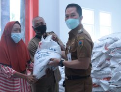 Kudus Salurkan 37.111 Bantuan Beras