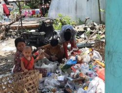 Wartawan di Kudus Serahkan Bantuan Kepada Pemulung Korban Tabrak Lari