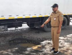 Banyak Kendaraan Melebihi Tonase Membuat Jalan Lingkar Kencing Kudus Rusak Parah