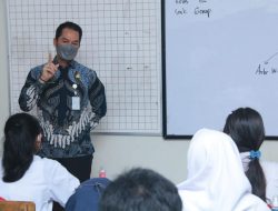 Pantau PTM, Bupati Kudus Tekankan Kebersihan Sekolah Untuk Menunjang Kesehatan