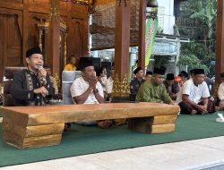 Santuni Anak Yatim dan Bukber di Ponpes Tombo Ati, Sandung Hidayat: Doa Mereka Kekuatan Saya