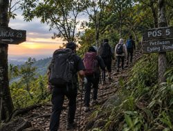 Sempat Mengeluh Sesak Dada, Pendaki Asal Rembang Meninggal di Jalur Puncak 29 Rahtawu