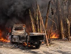 Diduga Korsleting Carry, Dua Mobil dan Satu Motor di Megawon Kudus Hangus Terbakar